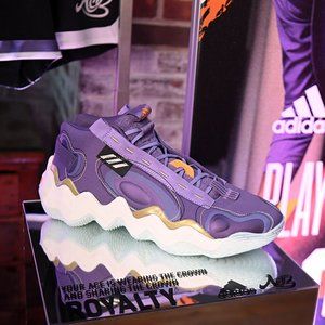 ADIDAS EXHIBIT B C PARKER MID B-BALL SHOE